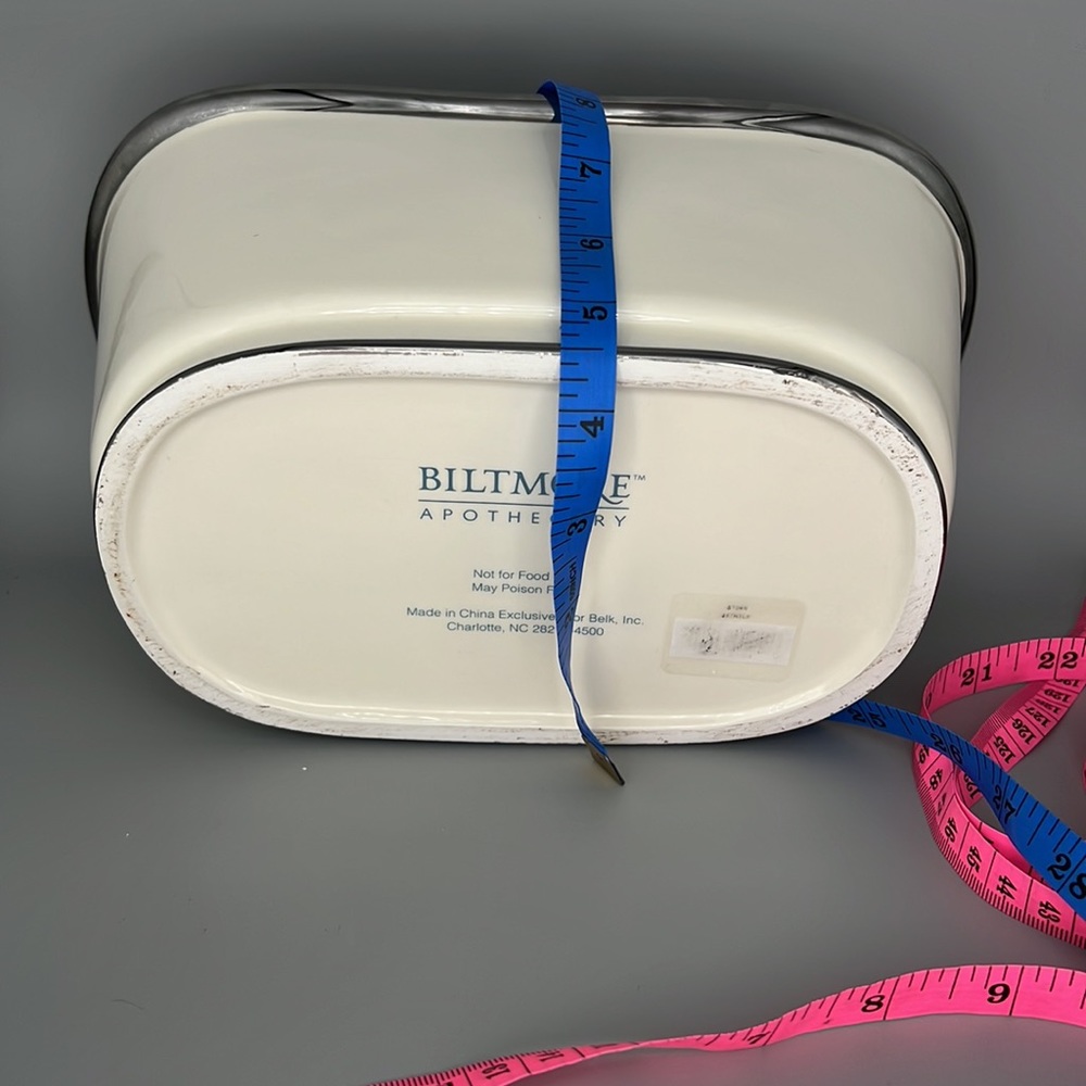 Biltmore for Belk Apothecary mini Bathtub - Picture 9 of 9